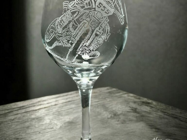 kieliszek motocyklista